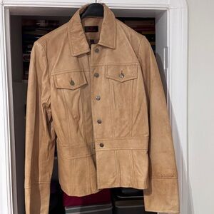 ✨ HOST PICK ✨ Danier Genuine Leather Jacket — Refined Neutral, Timeless Luxury ✨